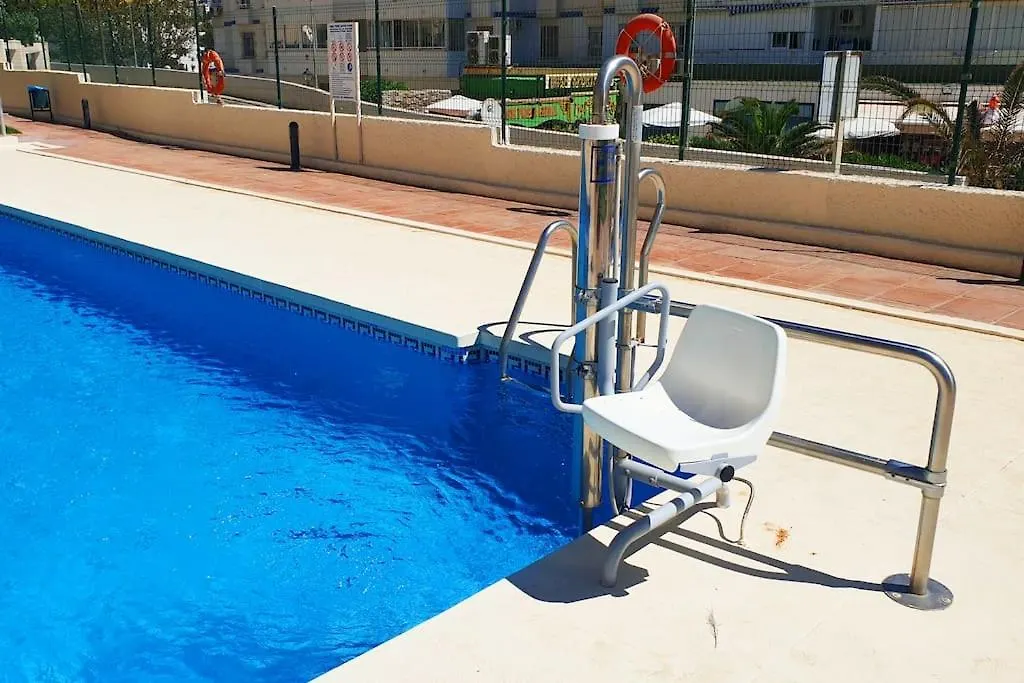Apartamento A Pie De Playa Con Terraza Y Piscinas Apartment Benalmadena